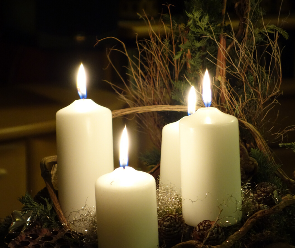 advent - 4 white candles